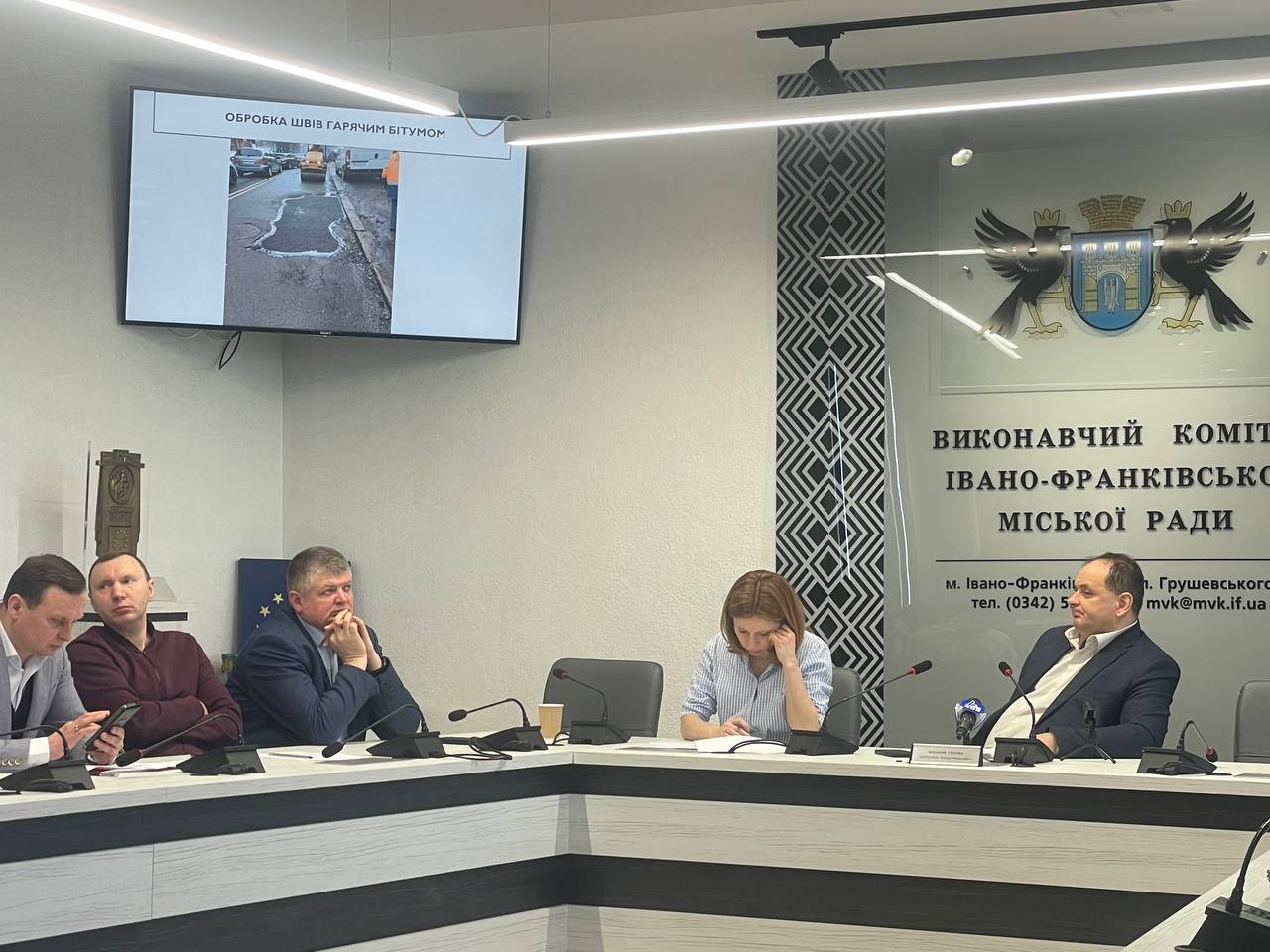 photo 5278583492361000080 y