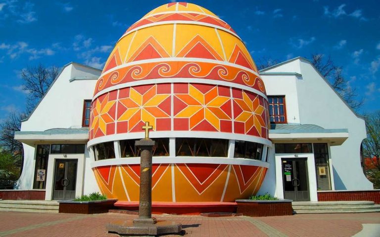 1513683417 kolomyya muzej pysanka