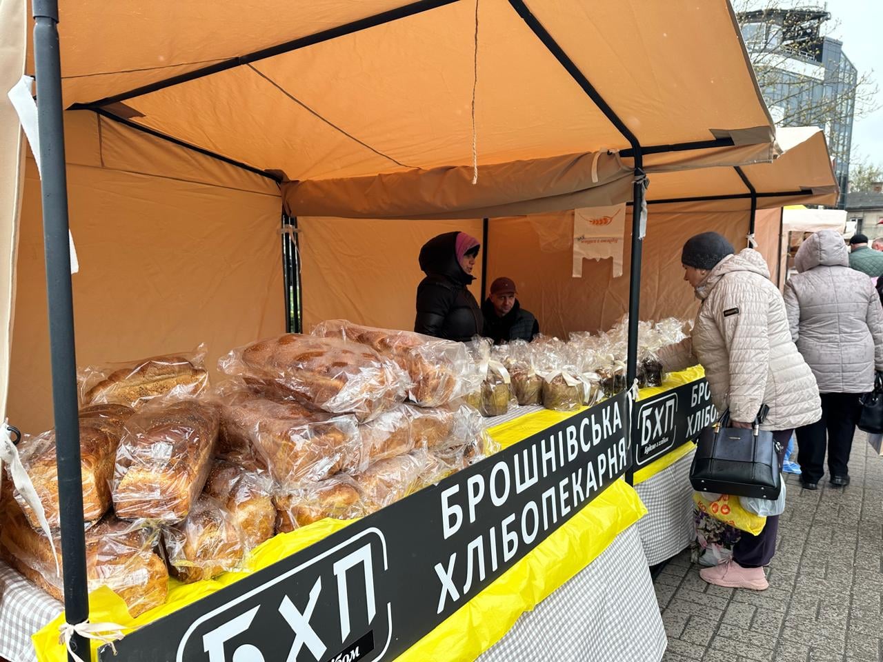 Смакуйте та дивуйтеся: що цікавого на Великодньому ярмарку в Івано-Франківську (ФОТО) 13 45e7405a c5ab 454d a694 091b95934ca0