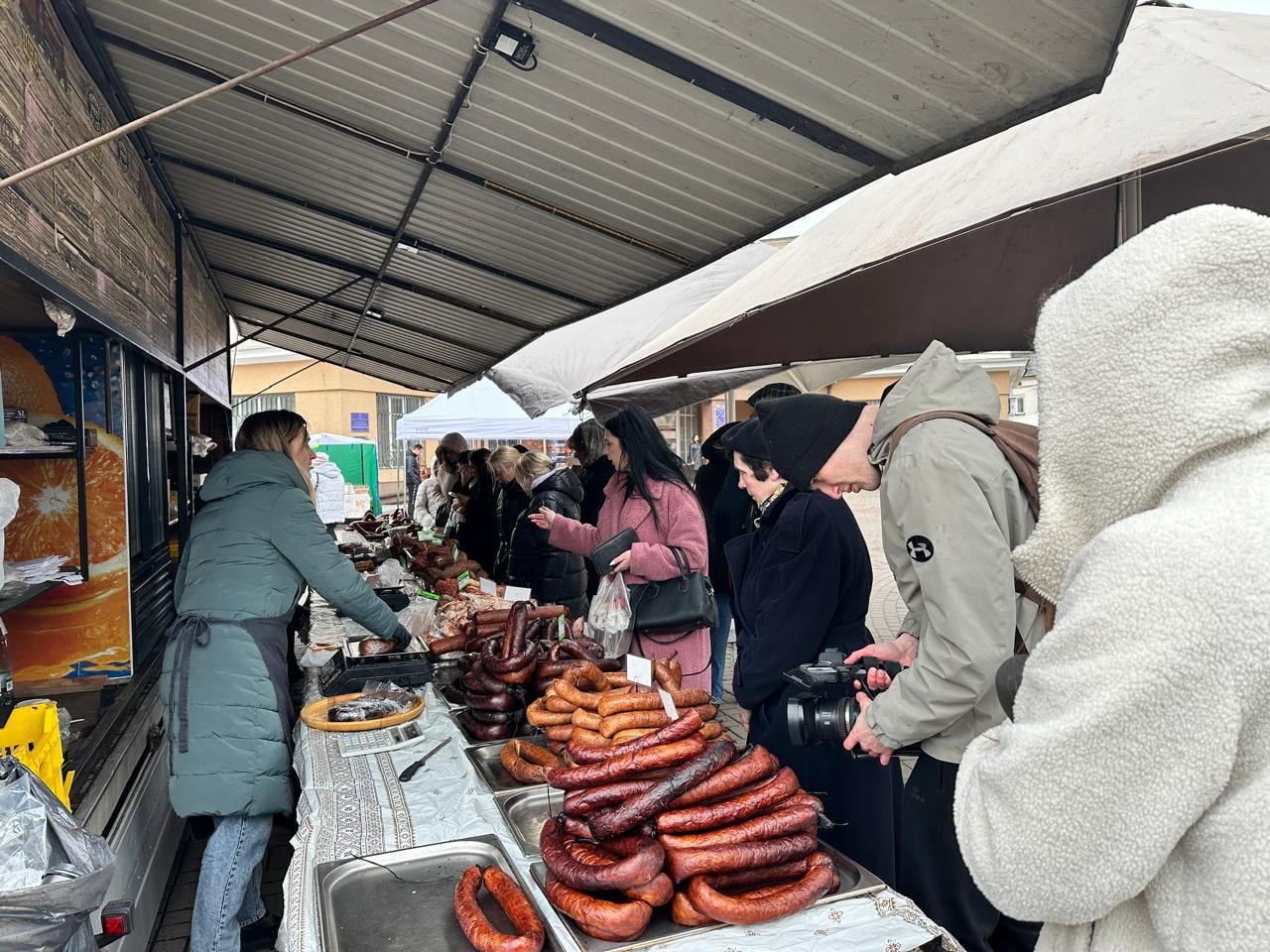 Смакуйте та дивуйтеся: що цікавого на Великодньому ярмарку в Івано-Франківську (ФОТО) 7 46fcc199 0609 4172 8476 6d8ecf3ff626