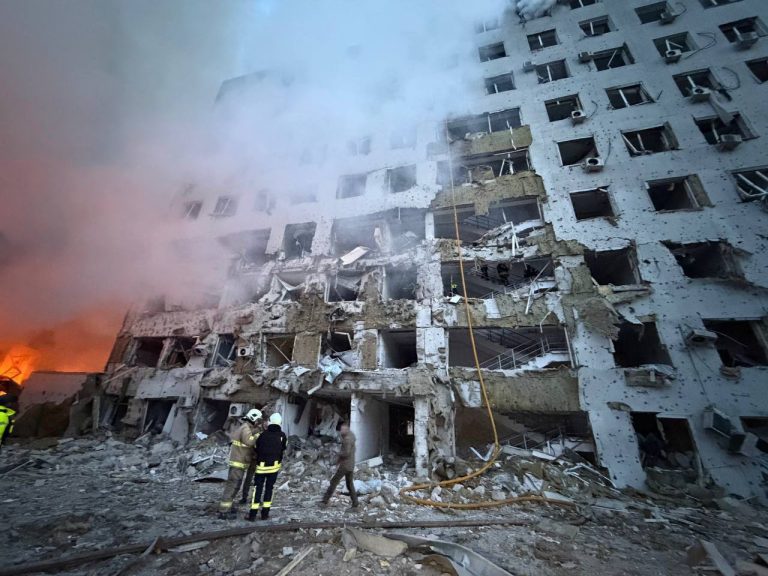 Масована атака на Одесу: сім людей загинули, ще 12 постраждали (ФОТО) 6 Масована атака на Одесу: сім людей загинули, ще 12 постраждали (ФОТО)