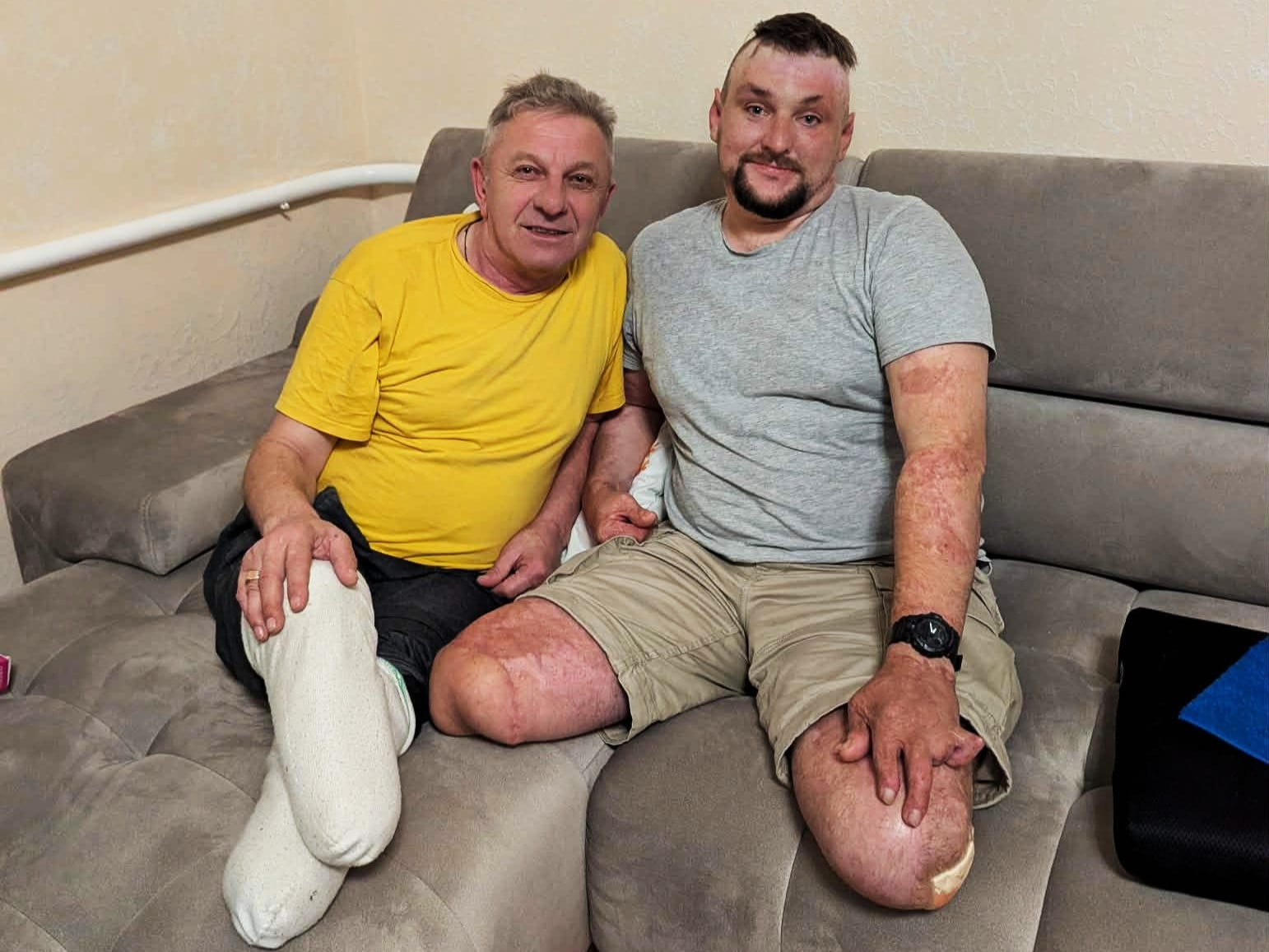 5fcd06ab da7c 437d b83e ae4a308bace2