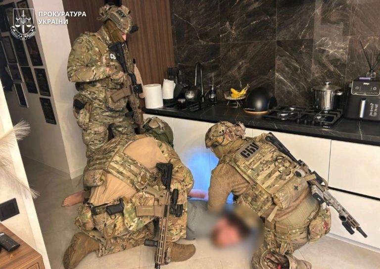 $150 тисяч "за спокій": у Франківську викрили рекетира, який тероризував підприємця 10 662087656 980494840991130 7630788010684488704 n