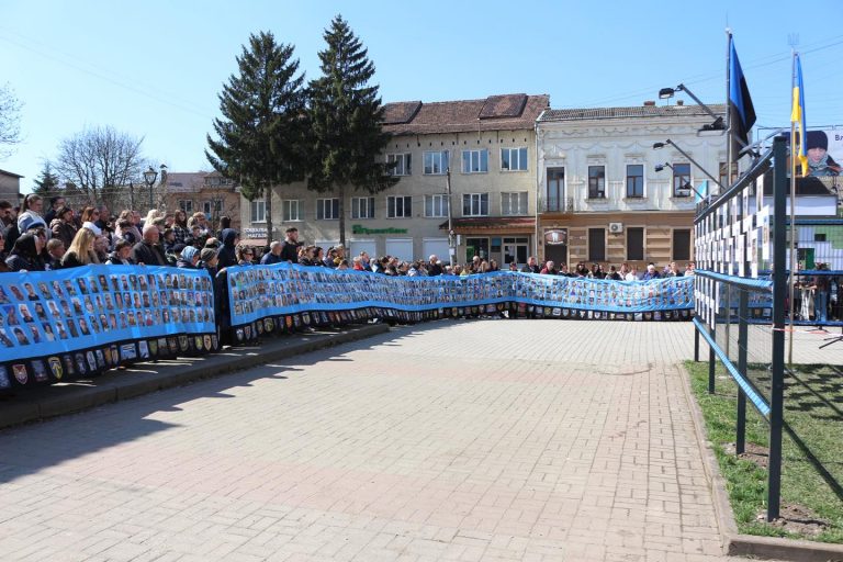 У Коломиї відкрили Стіну Надії (ФОТО) 7 663292137 1695298972599809 8349664366747858755 n