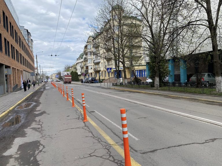 У Франківську, на вулиці Мельника, тимчасово змінили схему організації дорожнього руху 7 668489444 1536648645129192 6849082082844013274 n