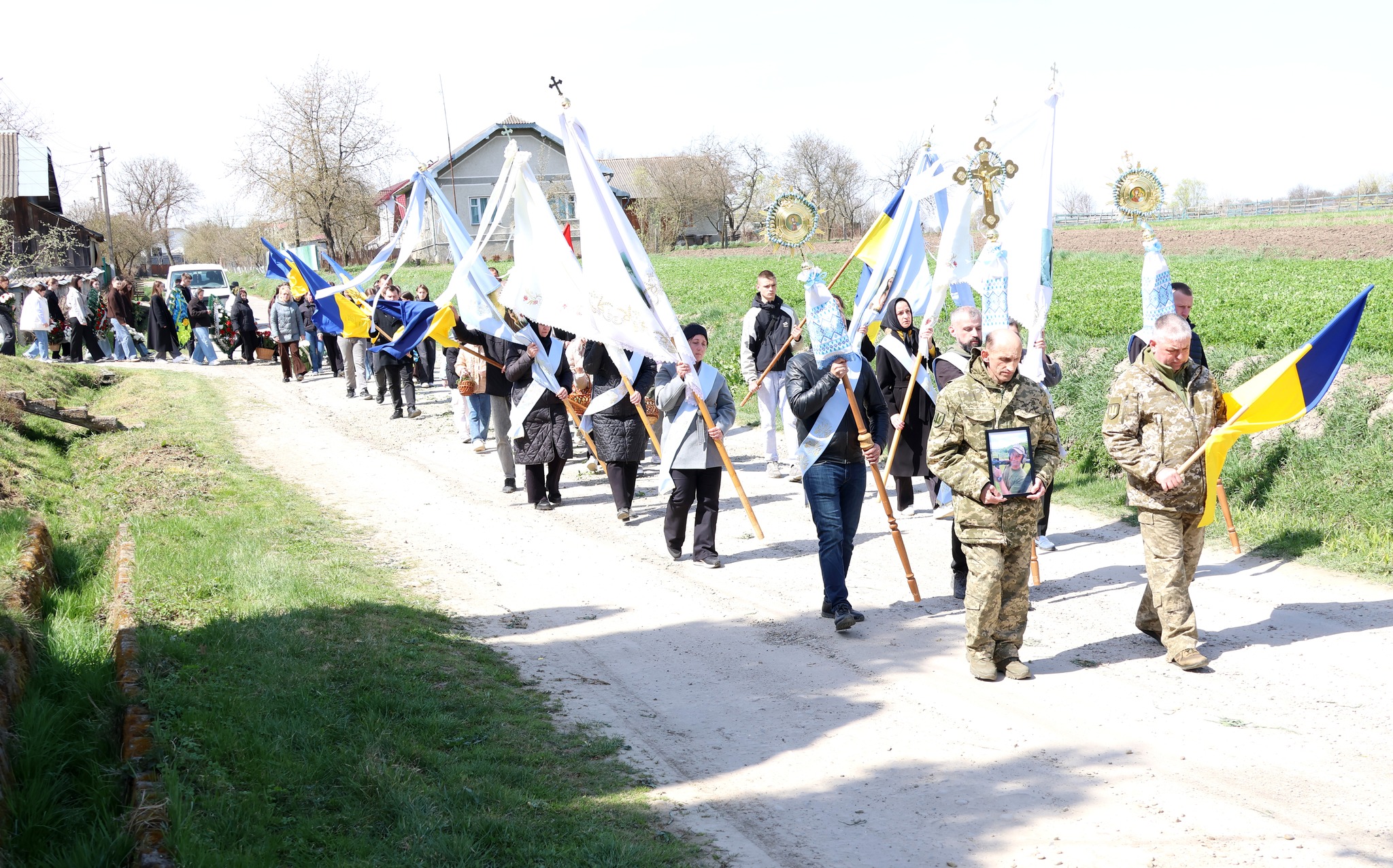 На Прикарпатті попрощалися із полеглим захисником Олександром Депутатом (ФОТО) 2 670194335 1580271630771040 6007351830533798285 n