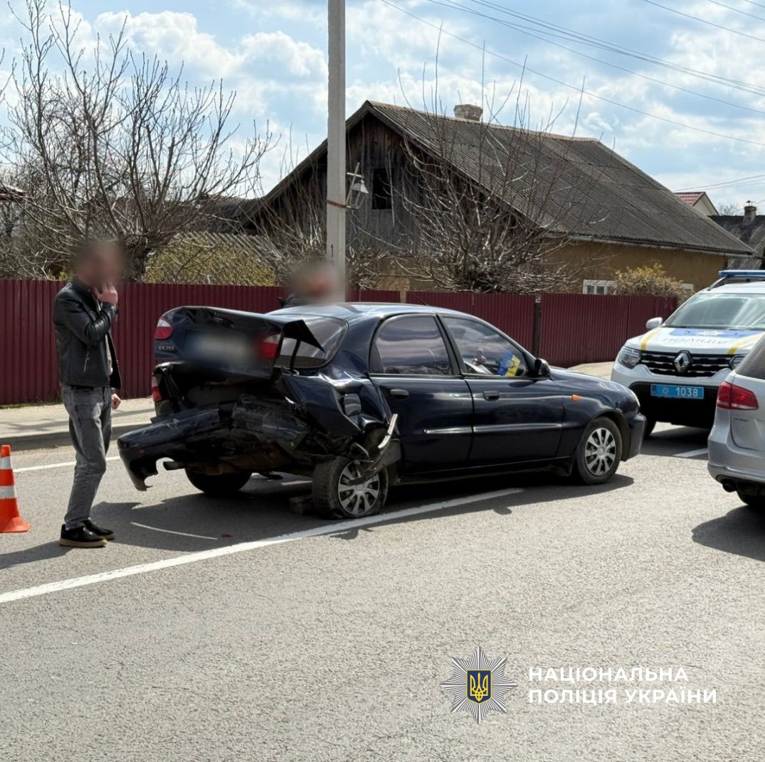 На Надвірнянщині зіштовхнулися "Volkswagen" і "Daewoo" (ФОТО) 2 670626244 961396866534543 8852562095800914584 n