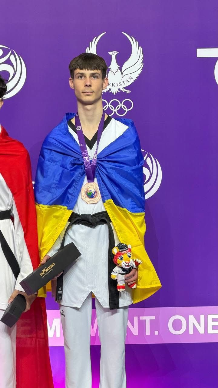 Прикарпатець став бронзовим призером чемпіонату світу серед юніорів з тхеквондо 2 671108730 1281960214049673 4179849405502764783 n