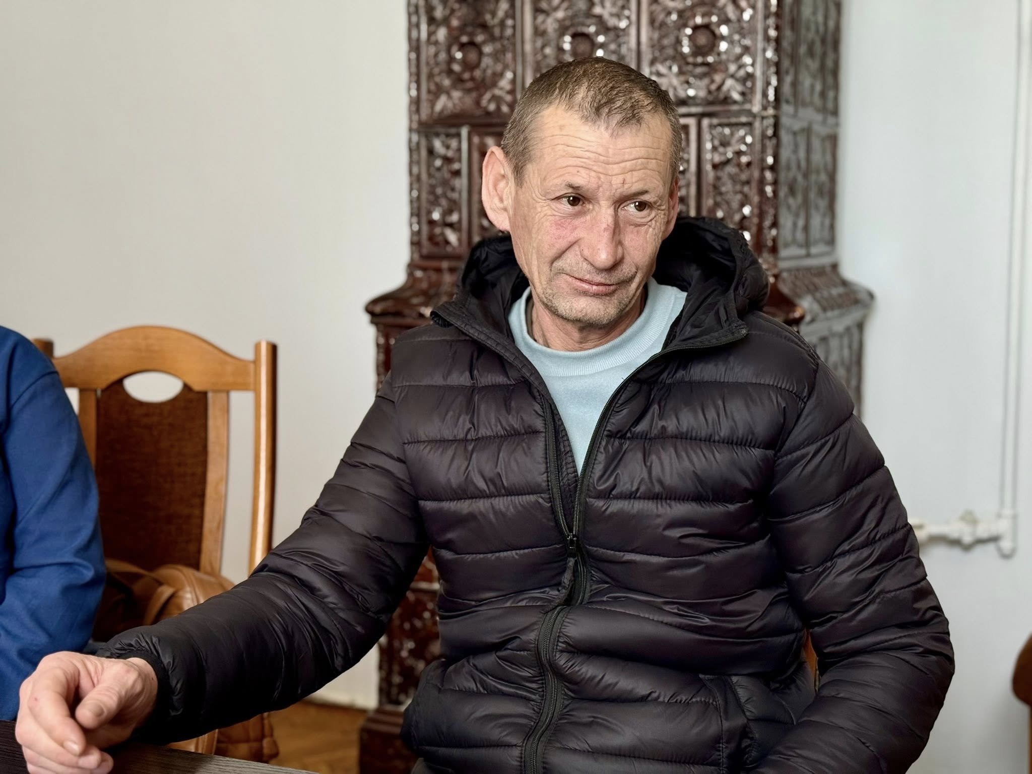 Мер Калуша зустрівся із звільненим з полону військовим Андрієм Качмарським (ФОТО) 2 672673951 992762679941899 559214857889875596 n