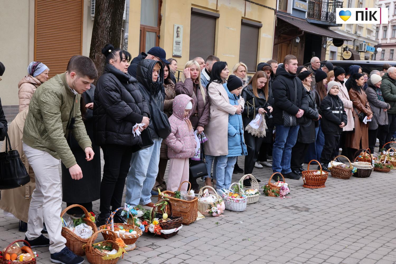 Воскресіння Христове: освячення великодніх кошиків в Івано-Франківську (ФОТО) 13 G71A0021 resize