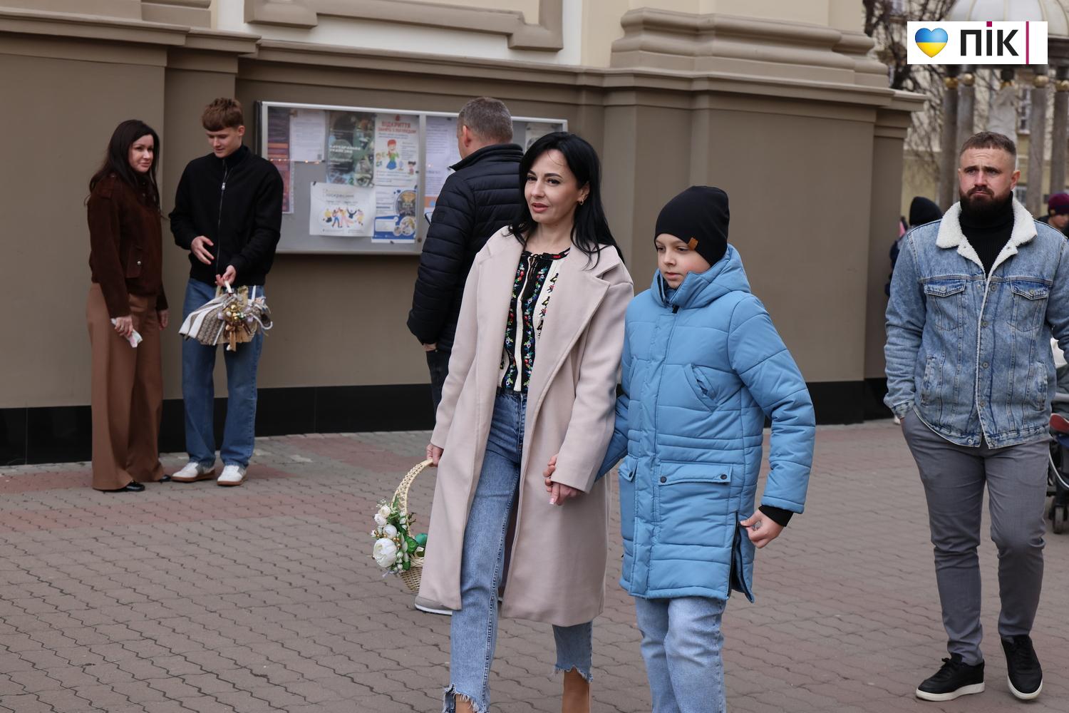 Воскресіння Христове: освячення великодніх кошиків в Івано-Франківську (ФОТО) 20 G71A0032 resize