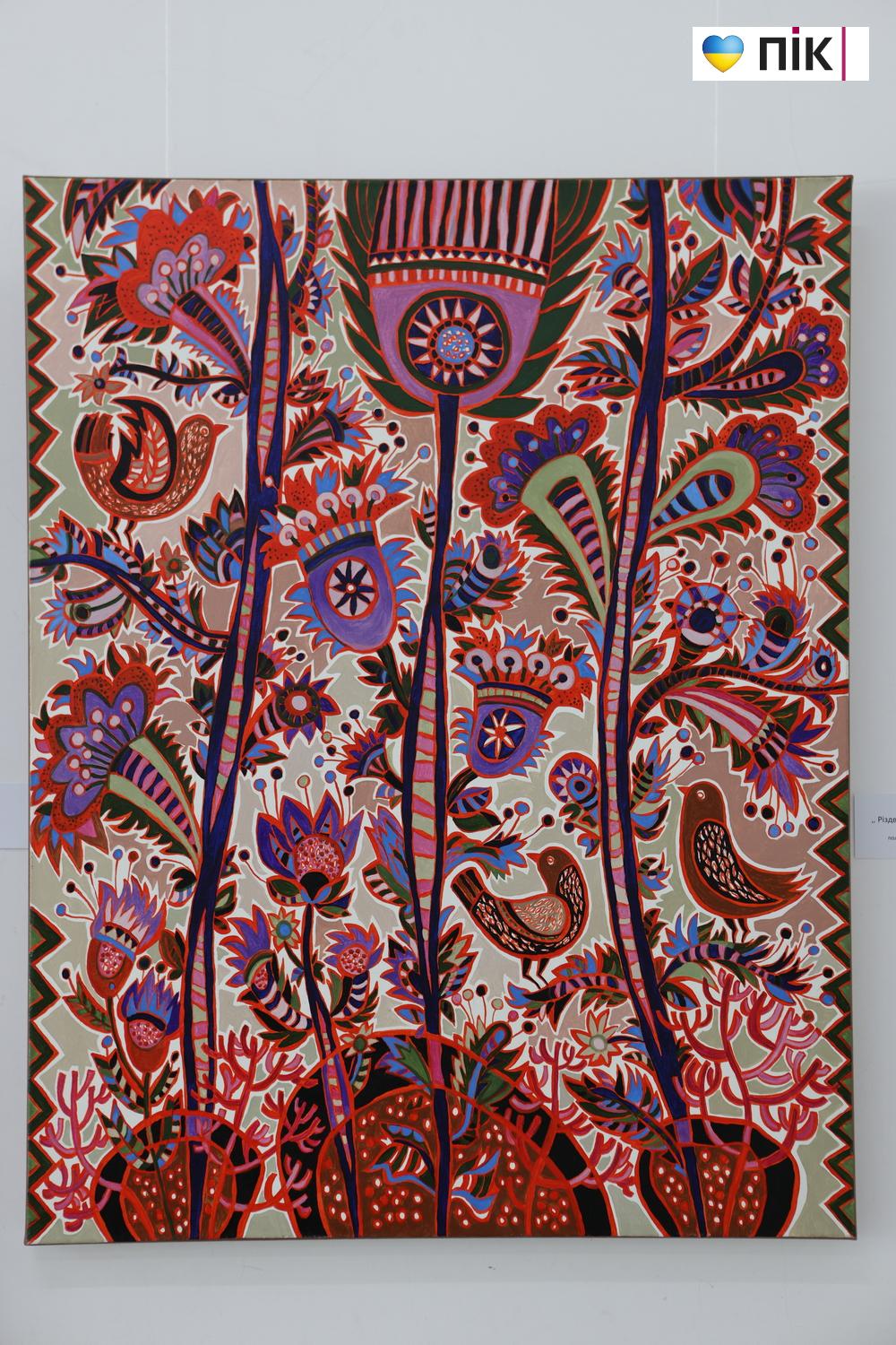 "Квіти і птахи": у Франківську відкрилася виставка художниці Олесі Сікори (ФОТО) 9 G71A0035 resize 1