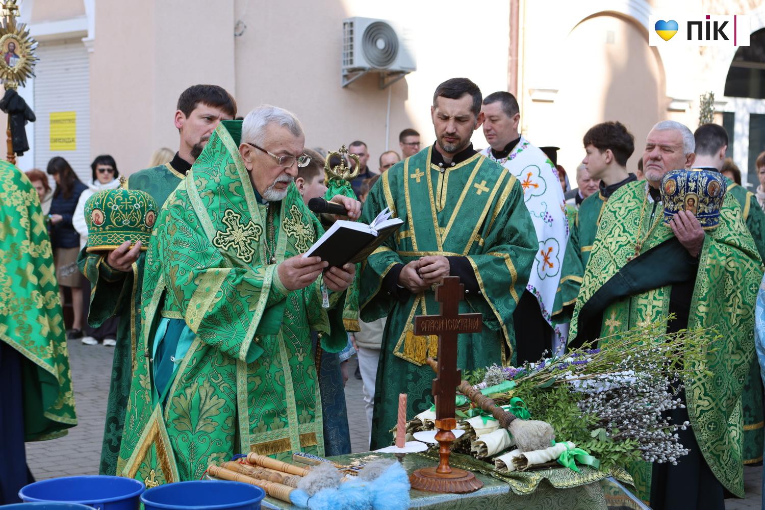 Люди Прикарпаття: Вербна неділя в Івано-Франківську (ФОТО) 21 G71A0372 resize