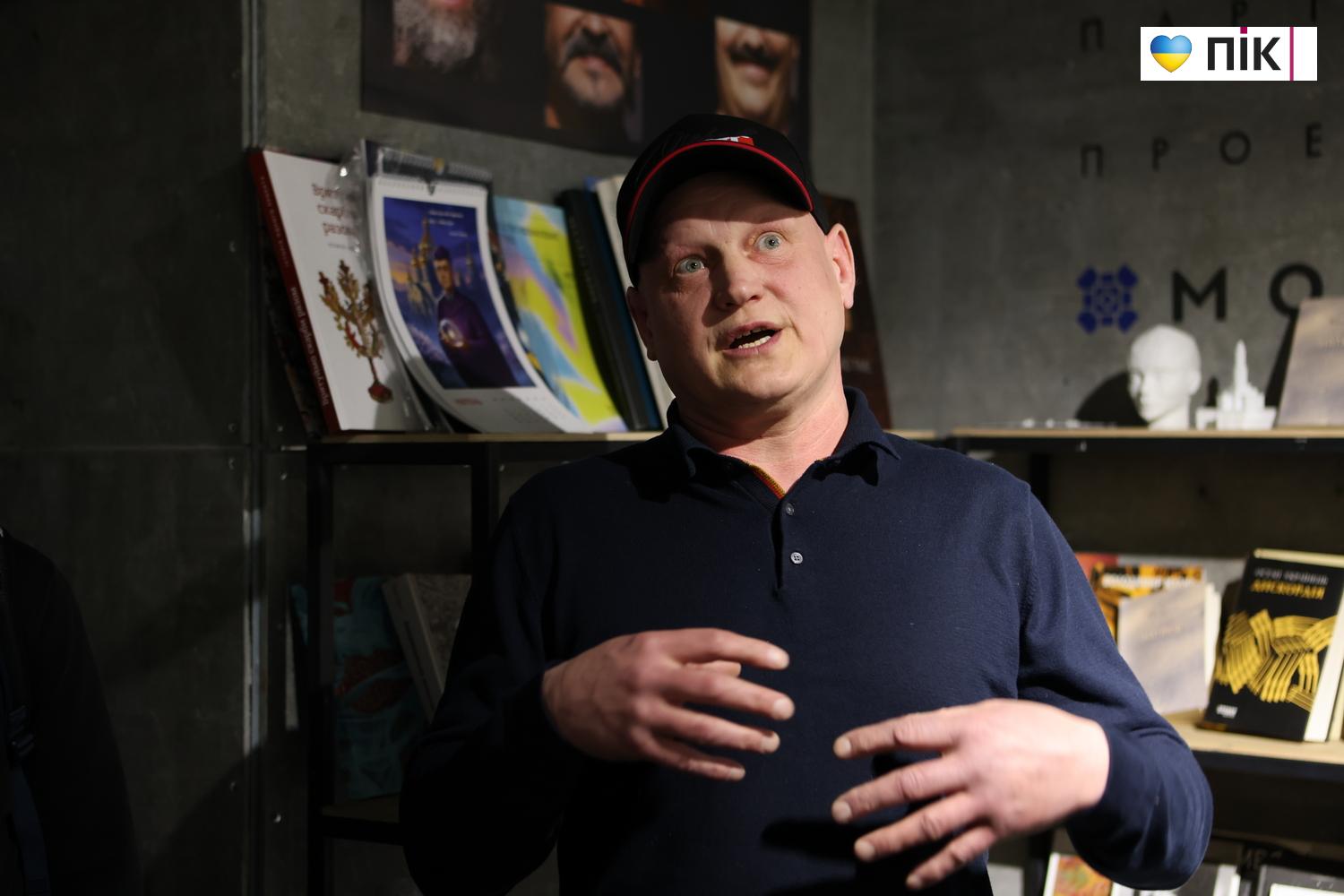 В Івано-Франківську відкрили виставку «М’ясо історії або склад Ваґабундо» (ФОТО) 9 G71A5371 resize