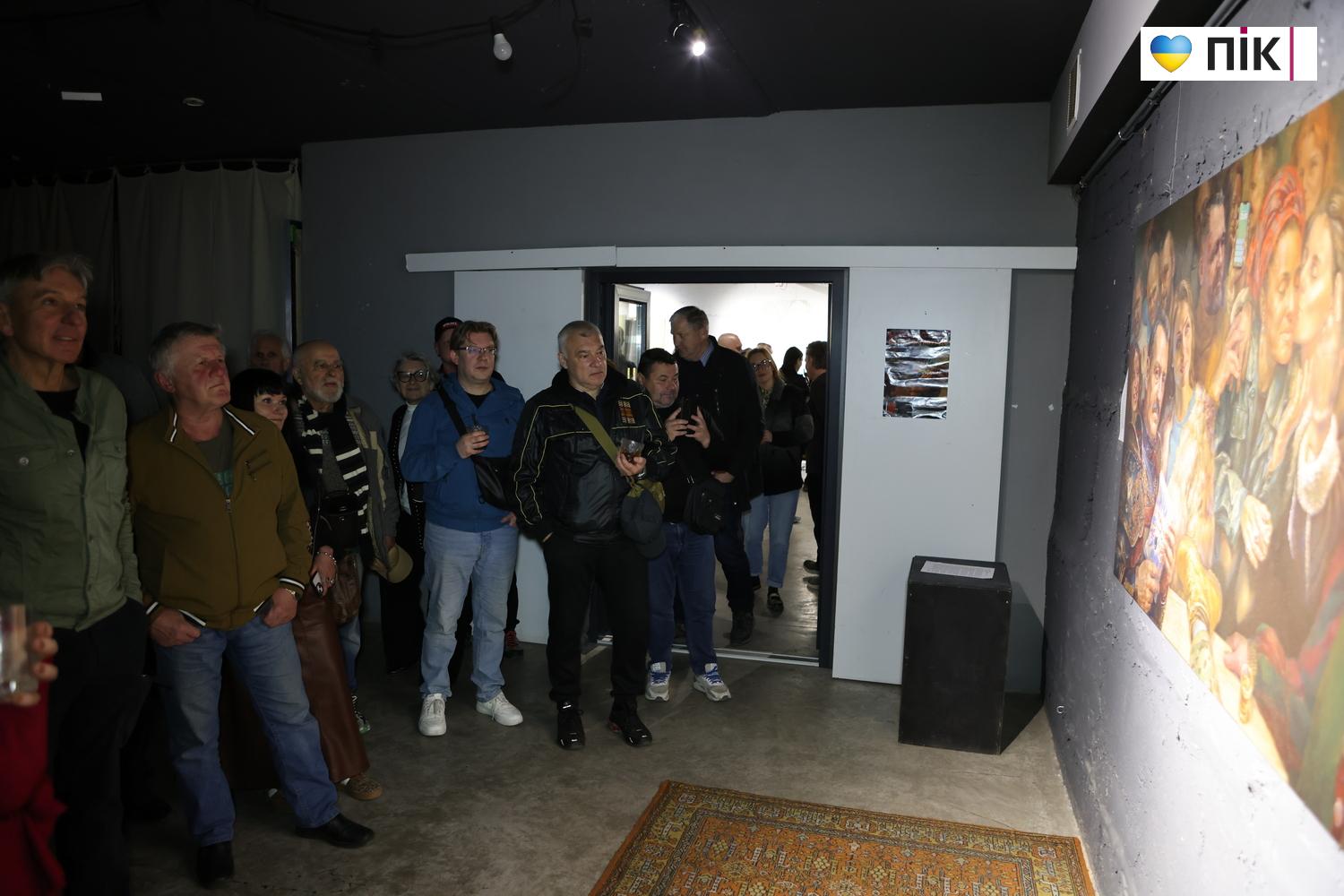 В Івано-Франківську відкрили виставку «М’ясо історії або склад Ваґабундо» (ФОТО) 10 G71A5408 resize