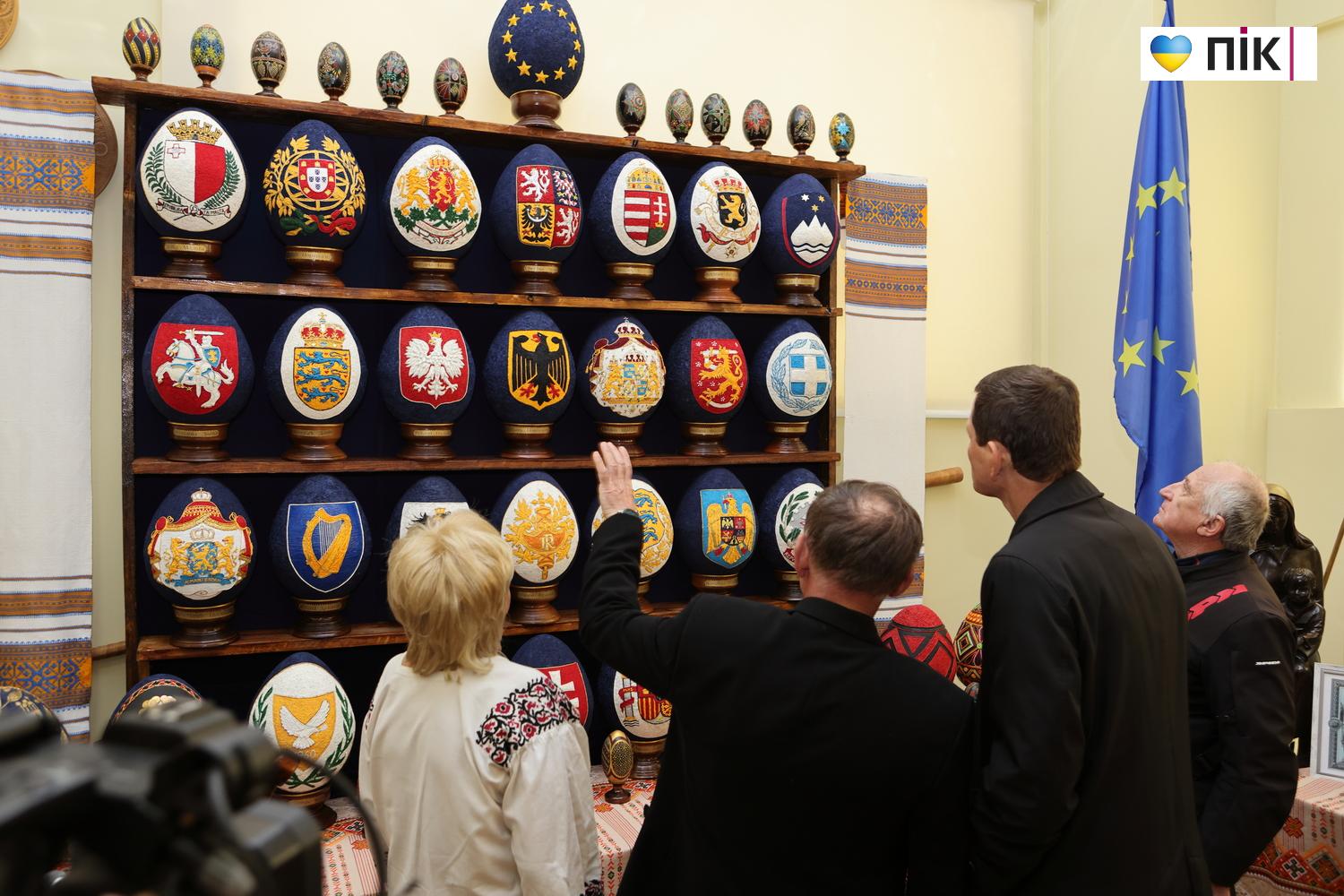 Такого не робив ще ніхто: у Франківську відкрили унікальну виставку писанок (ФОТО) 42 G71A8904 resize