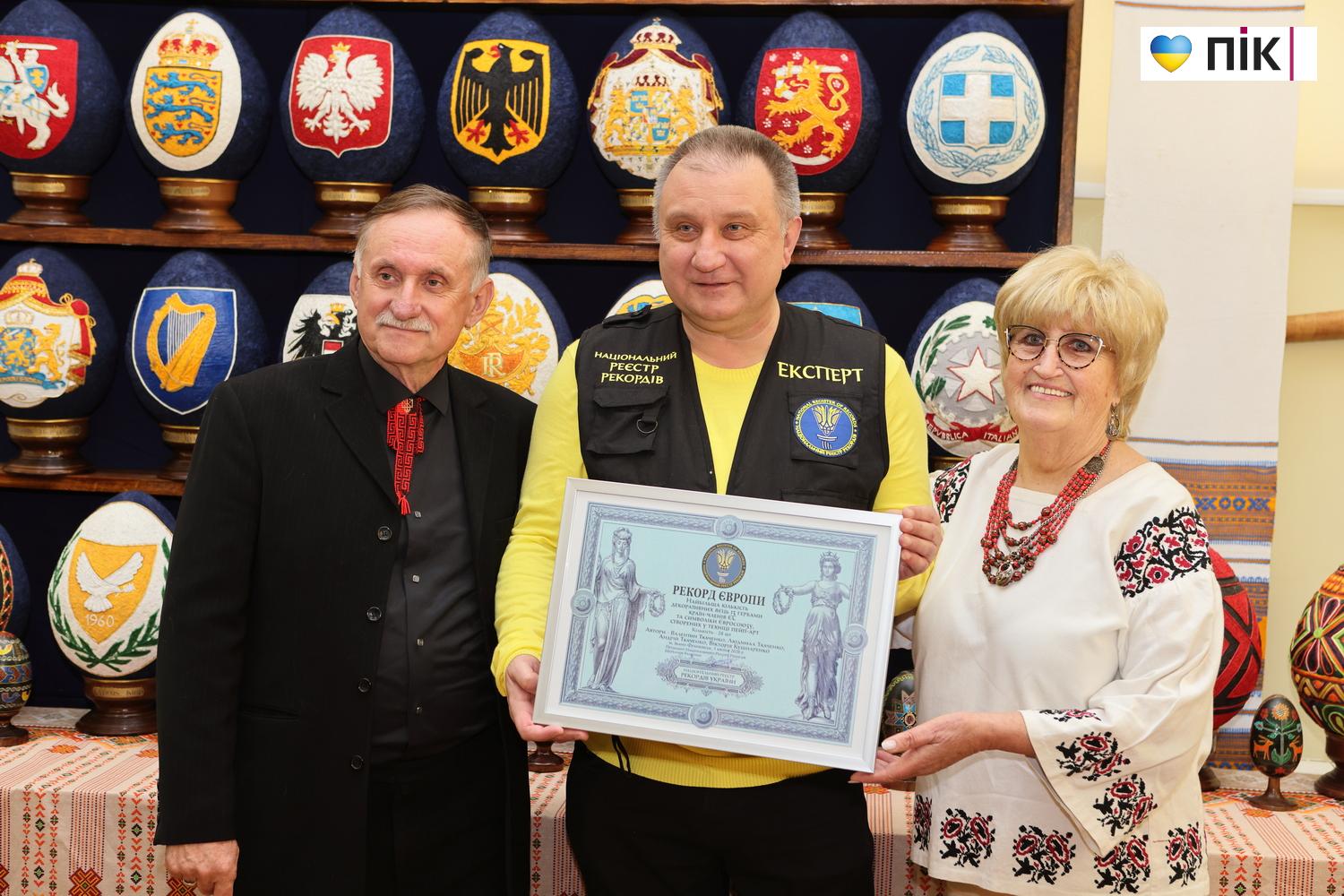 Такого не робив ще ніхто: у Франківську відкрили унікальну виставку писанок (ФОТО) 37 G71A8924 resize