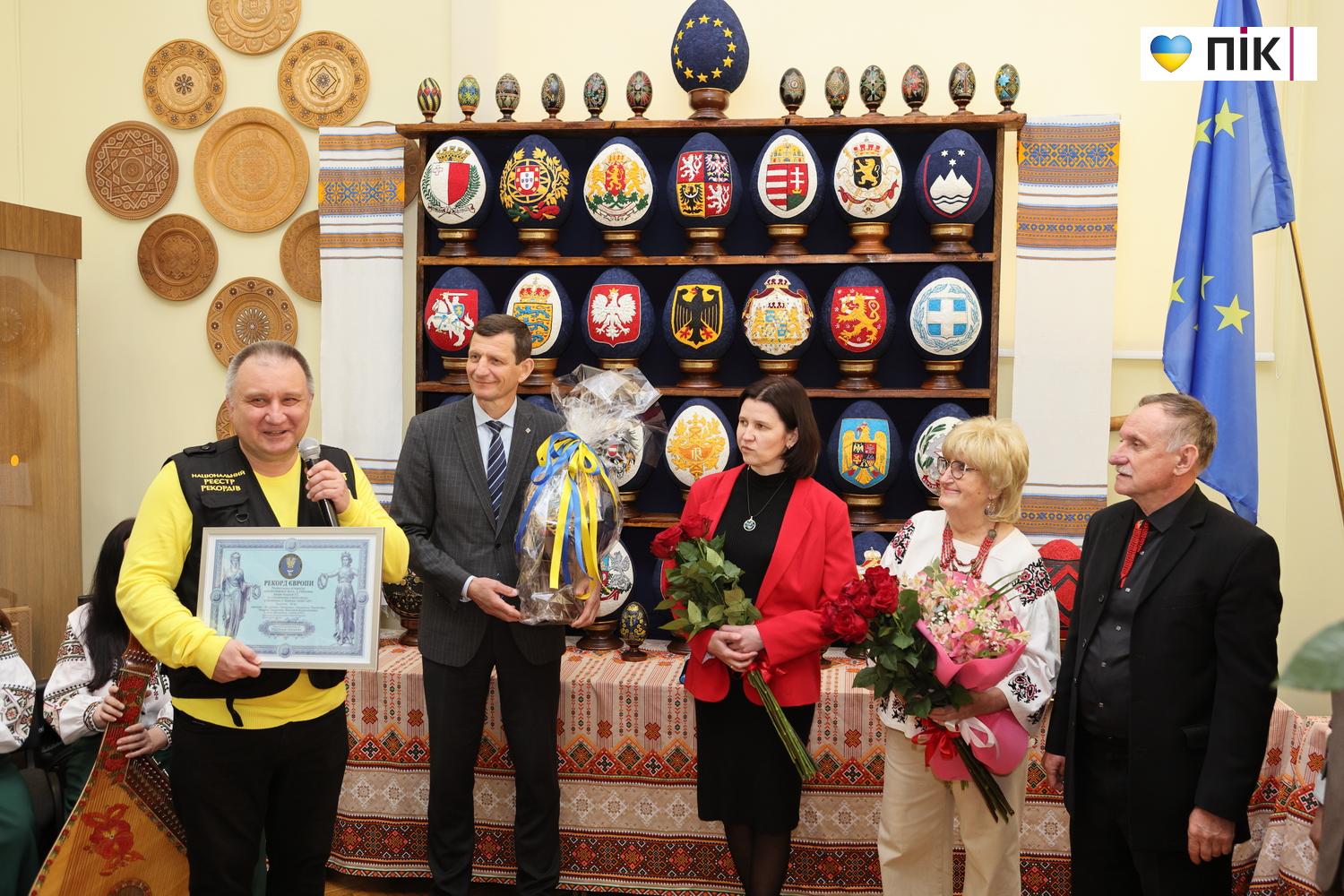 Такого не робив ще ніхто: у Франківську відкрили унікальну виставку писанок (ФОТО) 26 G71A8978 resize