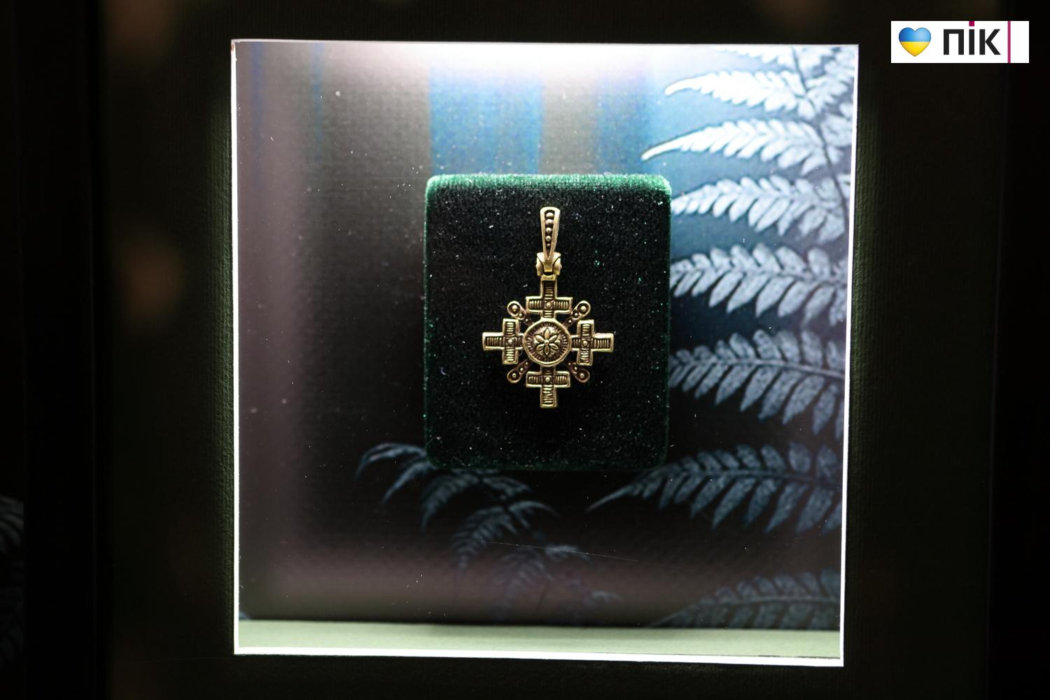 Люди Прикарпаття: на виставці "Мистецький Великдень" (ФОТО) 14 G71A9069 resize