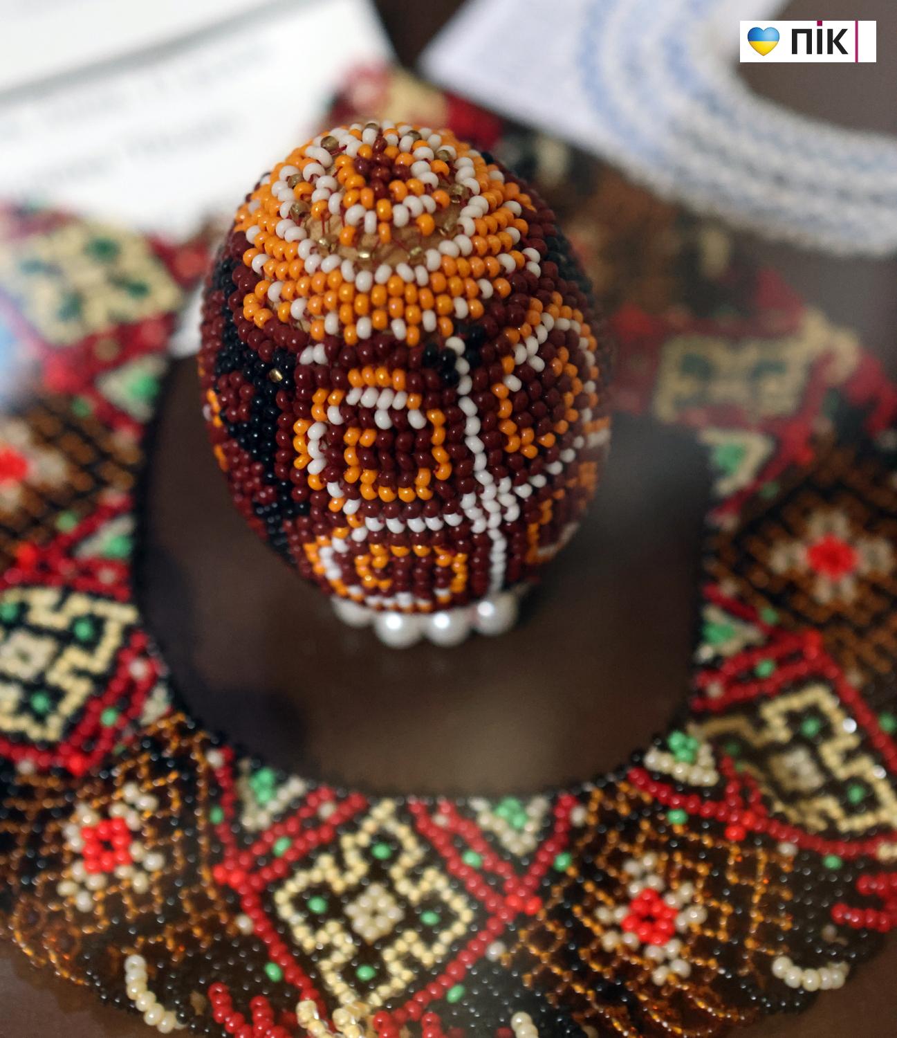 Люди Прикарпаття: на виставці "Мистецький Великдень" (ФОТО) 8 G71A9091 resize