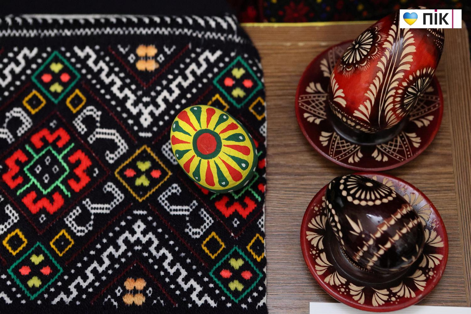 Люди Прикарпаття: на виставці "Мистецький Великдень" (ФОТО) 13 G71A9116 resize