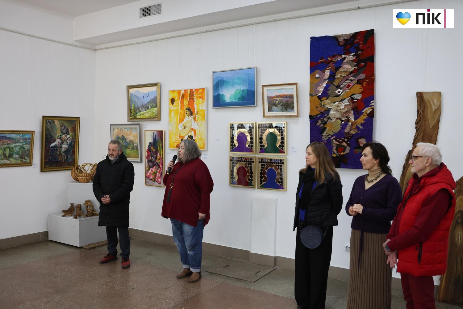 В Івано-Франківську відкрили Великодню виставку художників (ФОТО) 13 G71A9157 resize