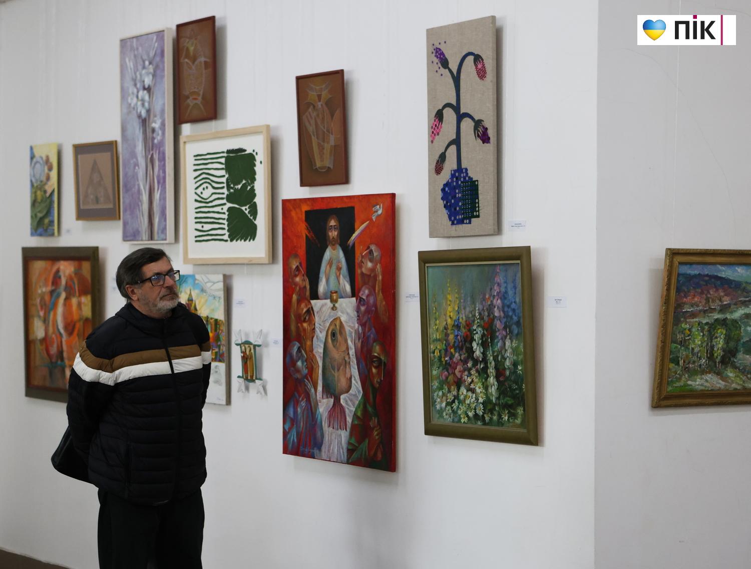 В Івано-Франківську відкрили Великодню виставку художників (ФОТО) 16 G71A9185 resize