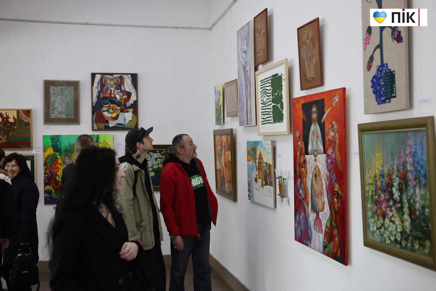 В Івано-Франківську відкрили Великодню виставку художників (ФОТО) 24 G71A9314 resize