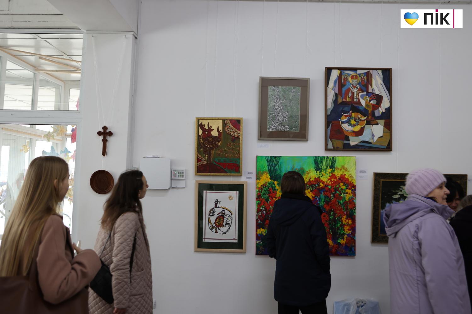 В Івано-Франківську відкрили Великодню виставку художників (ФОТО) 33 G71A9549 resize