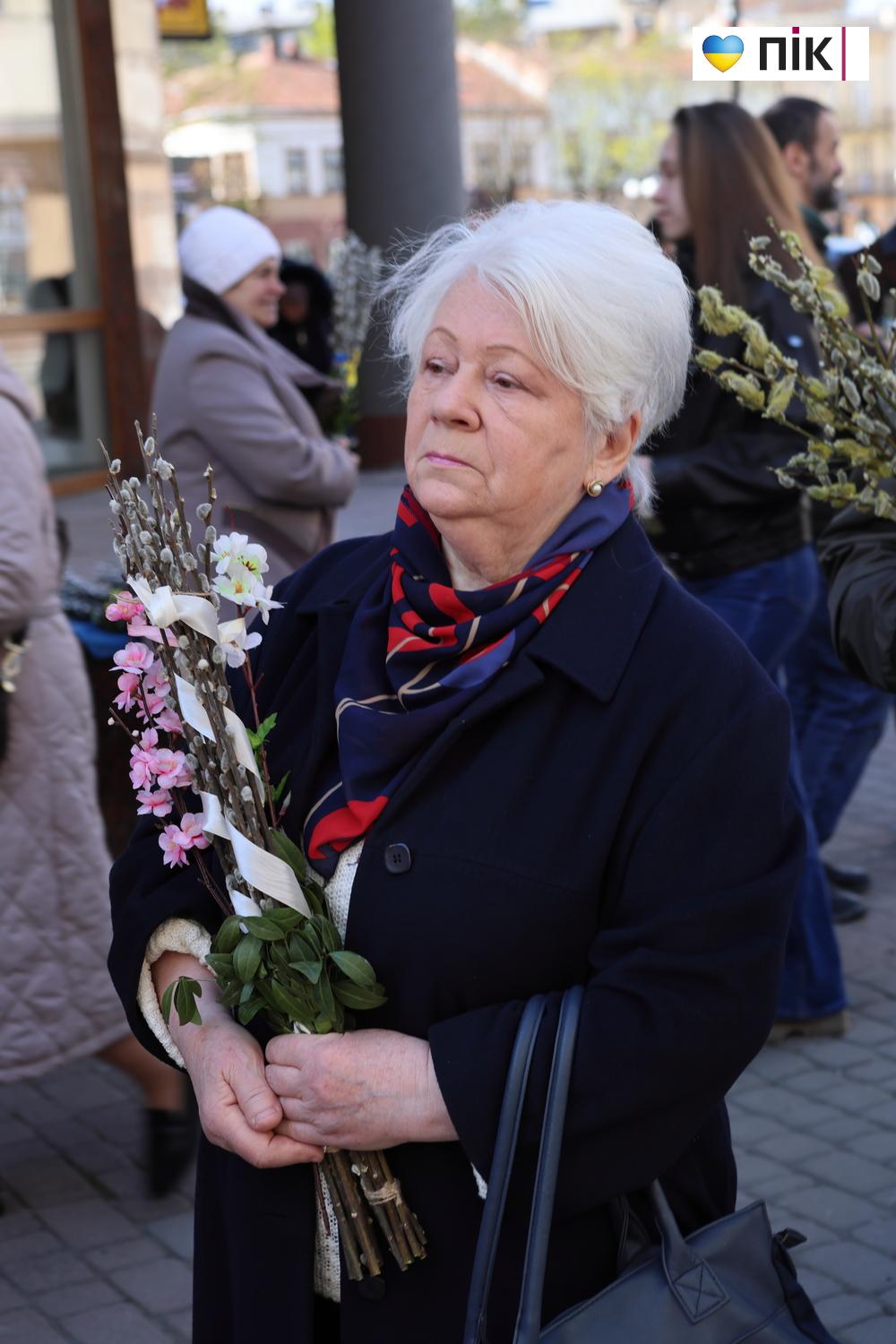 Люди Прикарпаття: Вербна неділя в Івано-Франківську (ФОТО) 5 G71A9757 resize