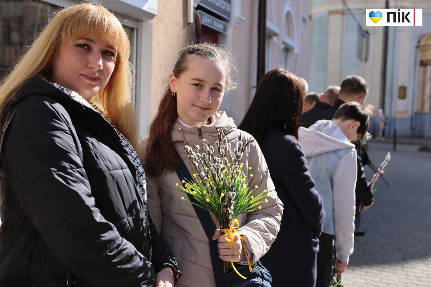 Люди Прикарпаття: Вербна неділя в Івано-Франківську (ФОТО) 34 G71A9958 resize