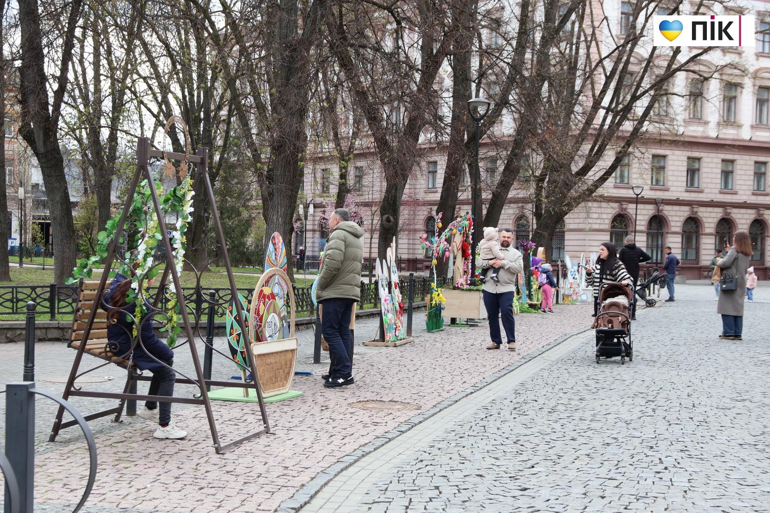 Люди Прикарпаття: святкові фотозони на Великдень в Івано-Франківську (ФОТО) 23 IMG 0023 resize
