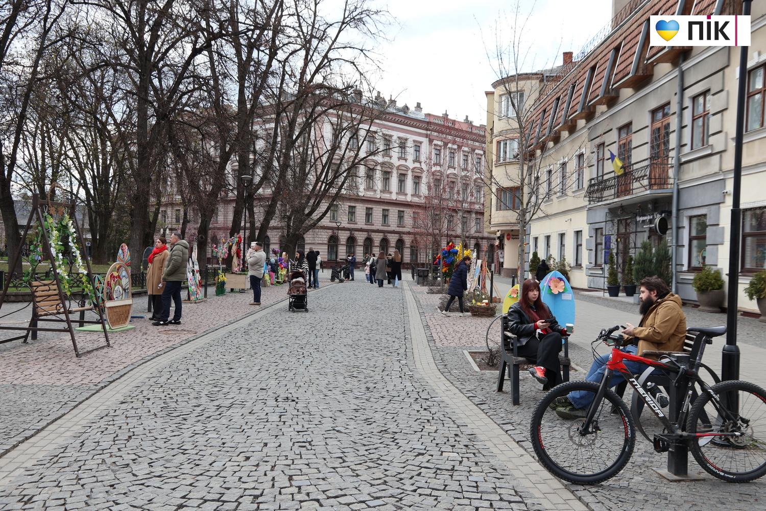Люди Прикарпаття: святкові фотозони на Великдень в Івано-Франківську (ФОТО) 24 IMG 0024 resize