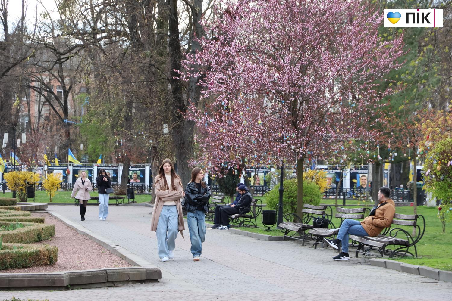 Люди Прикарпаття: святкові фотозони на Великдень в Івано-Франківську (ФОТО) 34 IMG 0051 resize