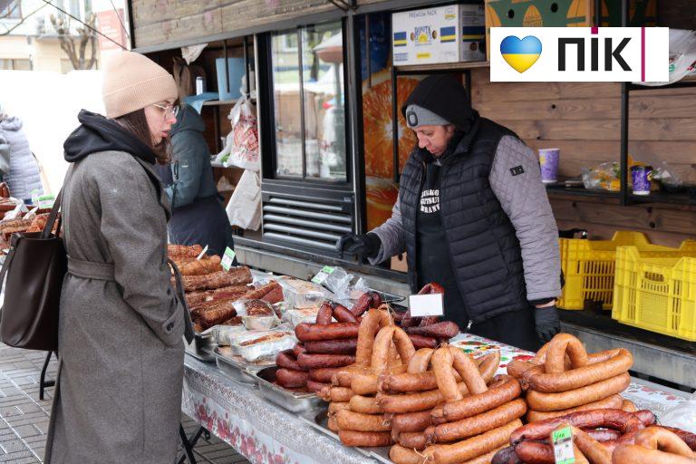 Люди Прикарпаття: на Великодньому ярмарку в Івано-Франківську (ФОТО) 13 IMG 0137 resize