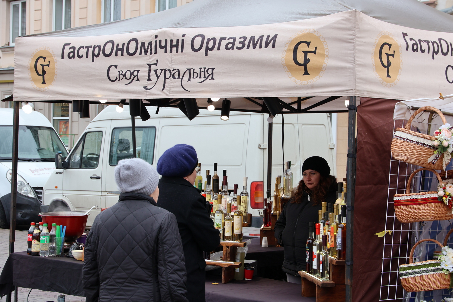 Люди Прикарпаття: на Великодньому ярмарку в Івано-Франківську (ФОТО) 7 IMG 0154 resize