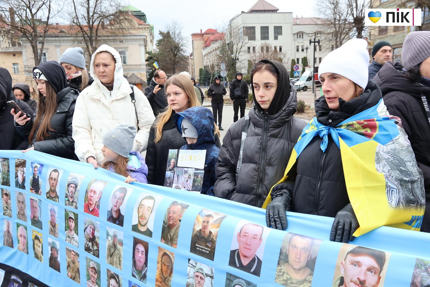У Франківську на Алеї віри і надії відкрили ще 199 портретів зниклих безвісти чи полонених захисників (ФОТО) 22 IMG 9718 novyj razmer