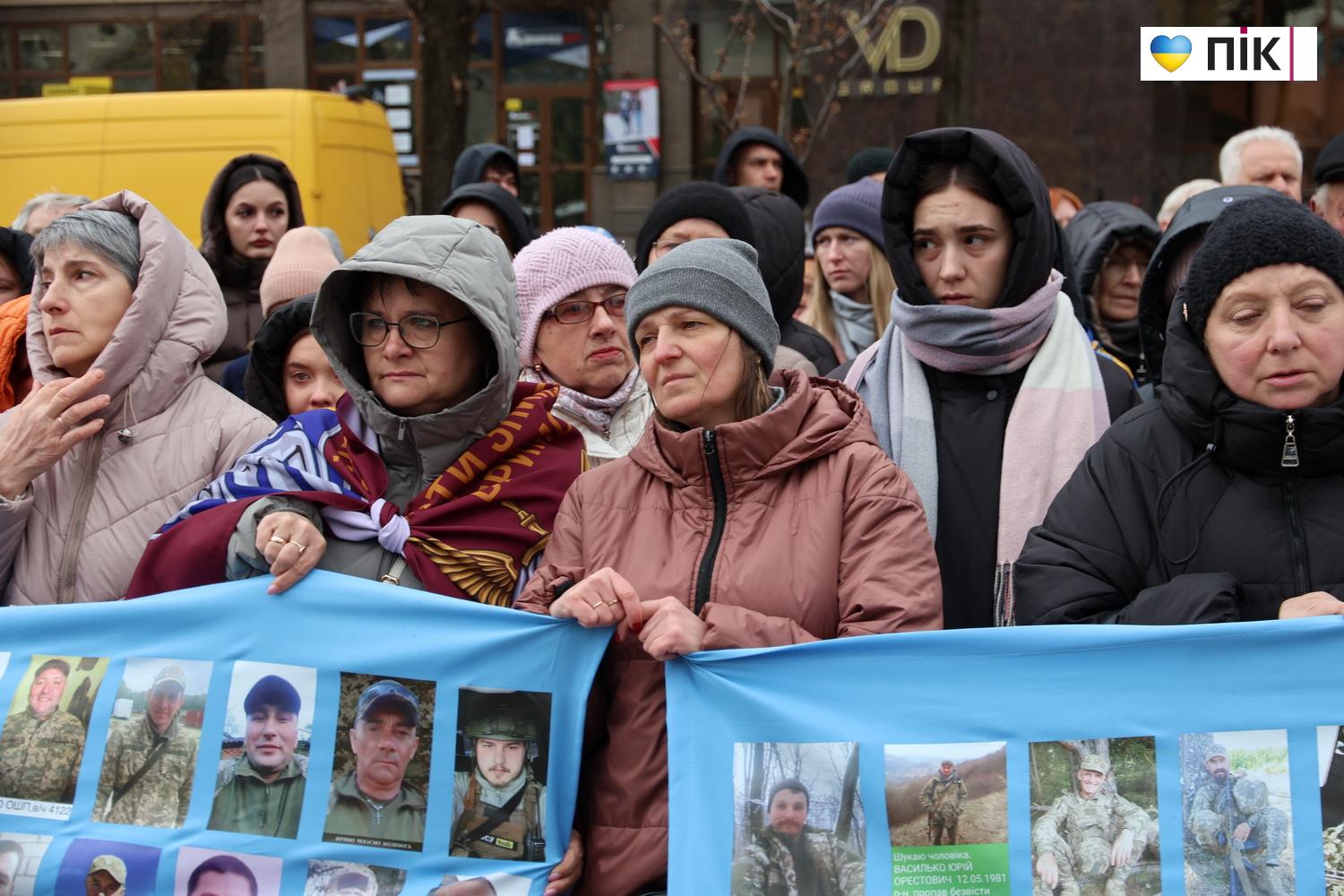 У Франківську на Алеї віри і надії відкрили ще 199 портретів зниклих безвісти чи полонених захисників (ФОТО) 7 IMG 9920 novyj razmer