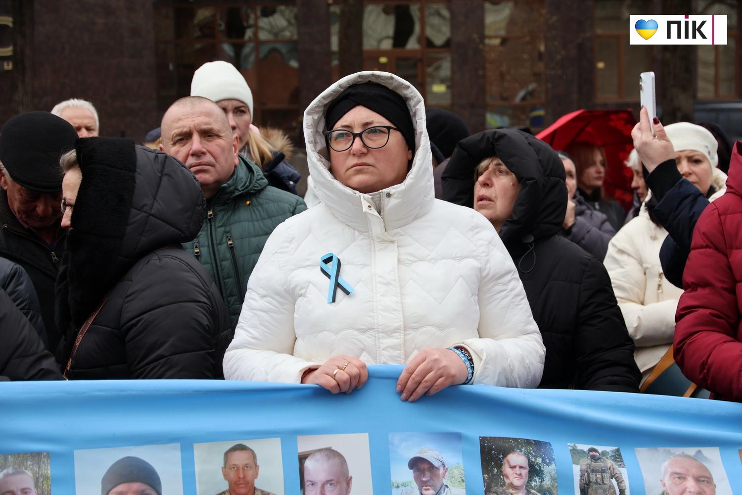 У Франківську на Алеї віри і надії відкрили ще 199 портретів зниклих безвісти чи полонених захисників (ФОТО) 8 IMG 9921 novyj razmer