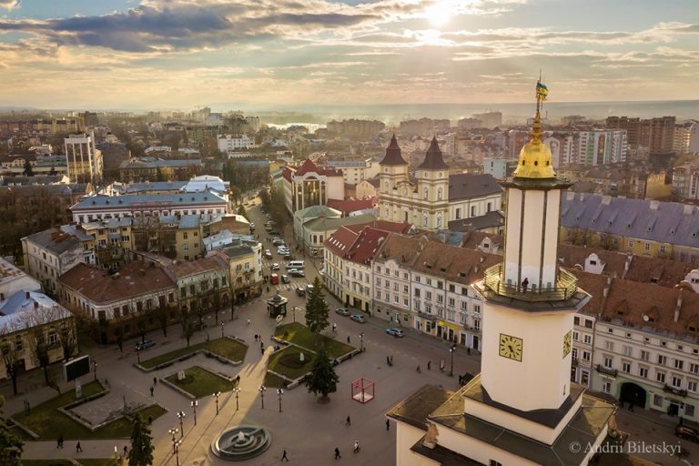 den mista ivano frankivsk