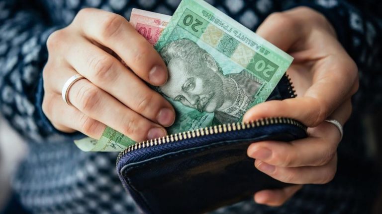 Марцінків пояснив, чому підвищили вартість проїзду у Франківську (ВІДЕО) 7 dengi kerrek