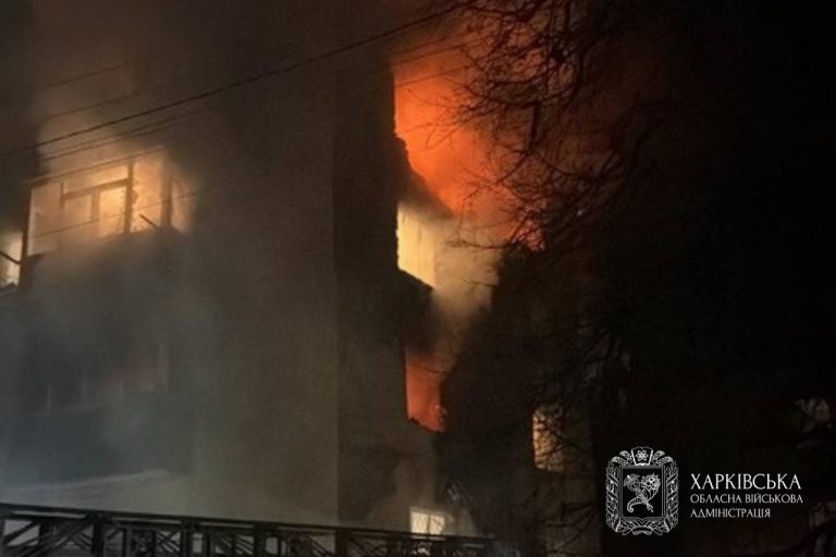 Окупанти влучили безплотниками по багатоповерхівках на Харківщині (ФОТО) 3 photo 2026 04 01 23 29 39