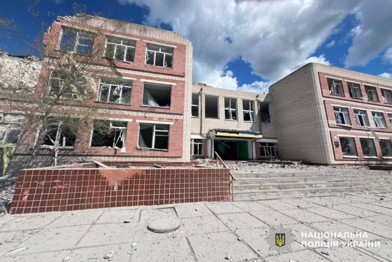 На Херсонщині внаслідок ворожої атаки загинули четверо людей, 21 – поранено (ФОТО) 11 photo 2026 04 08 10 24 53