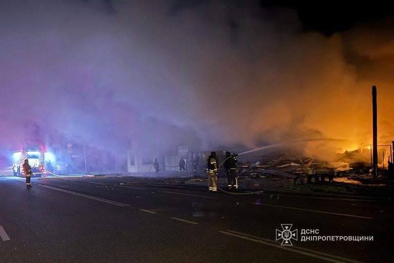 росіяни понад 10 разів атакували Дніпропетровщину: постраждали двоє людей (ФОТО) 7 photo 2026 04 09 08 41 56