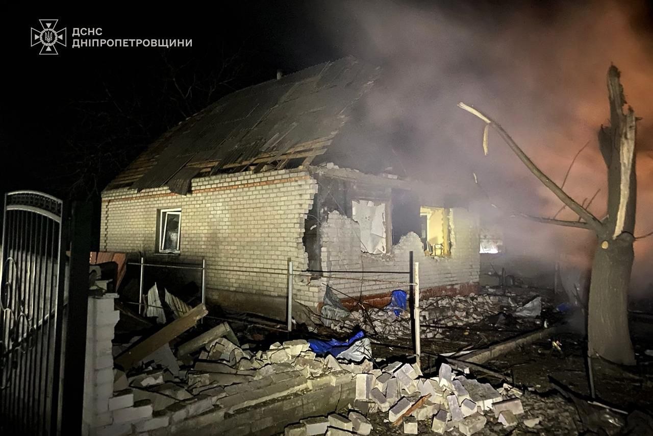 росіяни понад 10 разів атакували Дніпропетровщину: постраждали двоє людей (ФОТО) 3 photo 2026 04 09 08 41 57