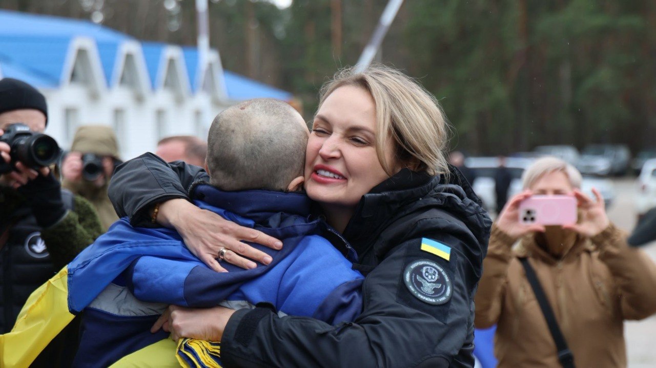 Обмін полоненими: в Україну повертаюються 175 військових 4 photo 2026 04 11 14 16 44 2