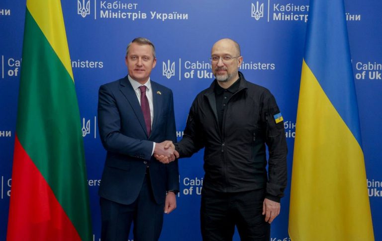 Україна отримала ще €5,7 млн від Литви на енергетику - Шмигаль 4 Україна отримала ще €5,7 млн від Литви на енергетику - Шмигаль