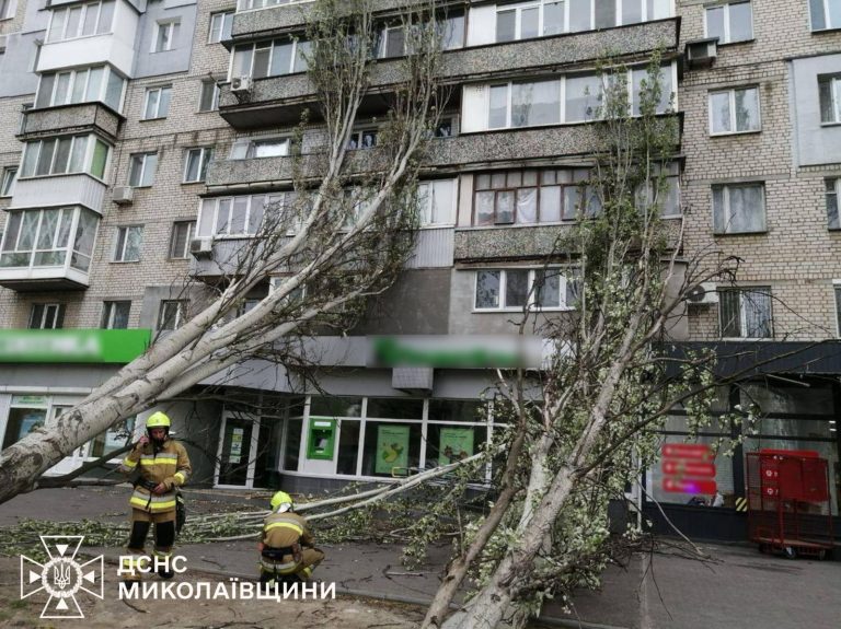 В Україні через негоду загинули три людини, ще 7 постраждали 5 photo 5438464517537994351 w