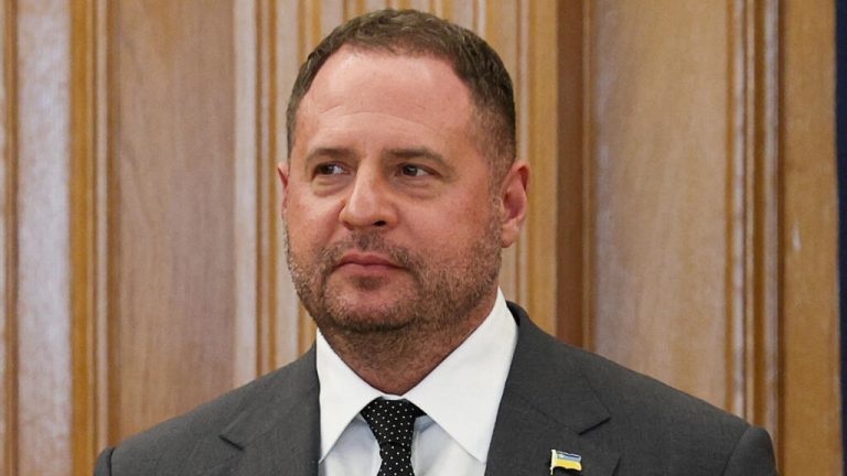 Забрали необхідні 140 млн застави: Єрмак вийшов із СІЗО 8 2025 11 18T133633Z 2056699465 RC20ZHAF9GPO RTRMADP 3 UKRAINE CRISIS SPAIN KING