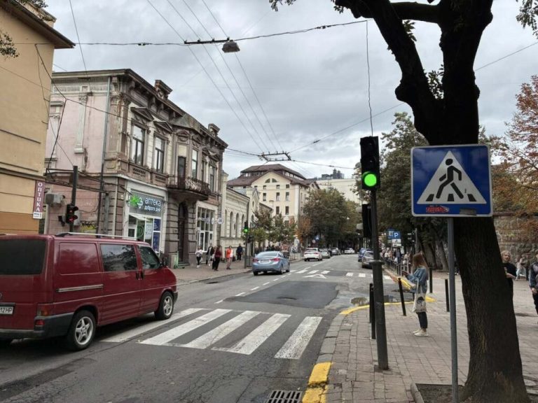 +56 тисяч авто за сім років: чи готовий Івано-Франківськ до транспортного майбутнього? 7 547643596 1353035390157186 3134822127704770288 n 1024x768 1